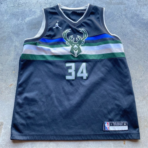 Nike Milwaukee Bucks Giannis Antetokounmpo Swingman Jersey NBA
Youth Large - Picture 1 of 6